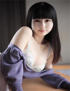 《AAA电视剧大全免费-美女和男人接吻》