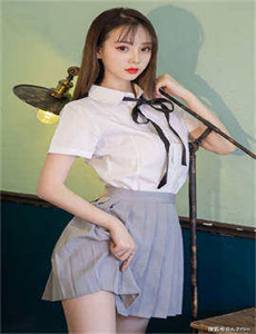 《mmm美女-露阴女》